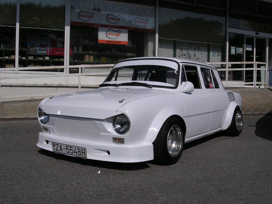 škoda 100 